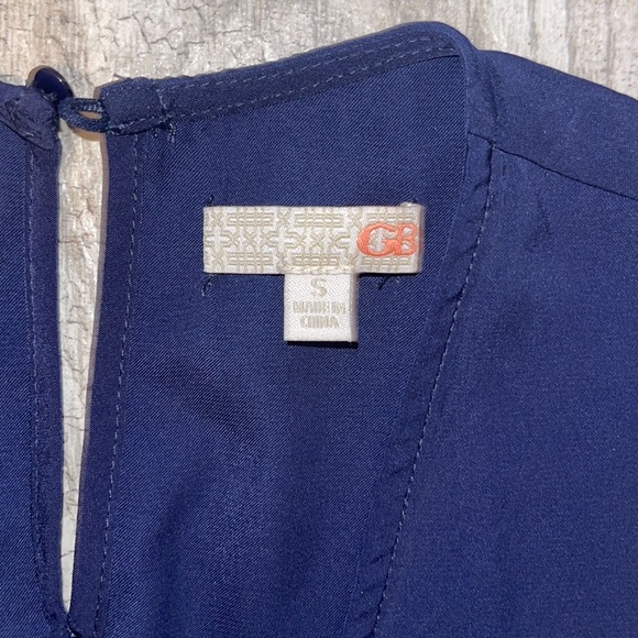 Navy romper with bow in the front - Picture 3 of 12